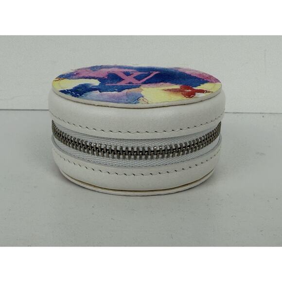 Louis Vuitton Etui Earphones Rainbow Monogram Canvas with Silver-Tone Hardware - Picture 8 of 13